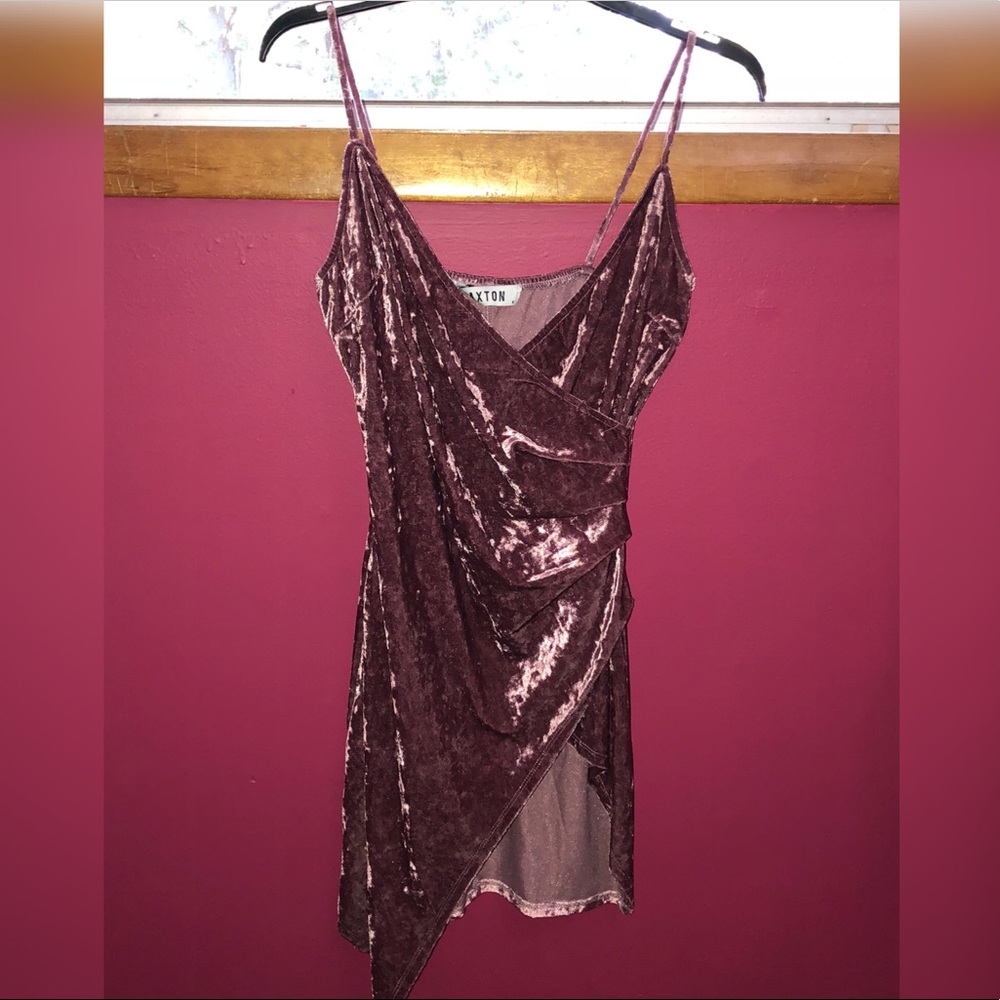 Mauve pink velvet dress